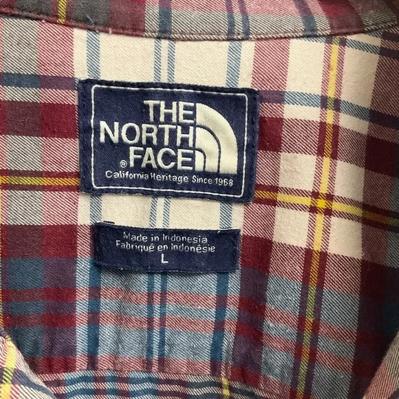 The North Face Women’s Button Down Plaid Shirt - Picture 5 of 10